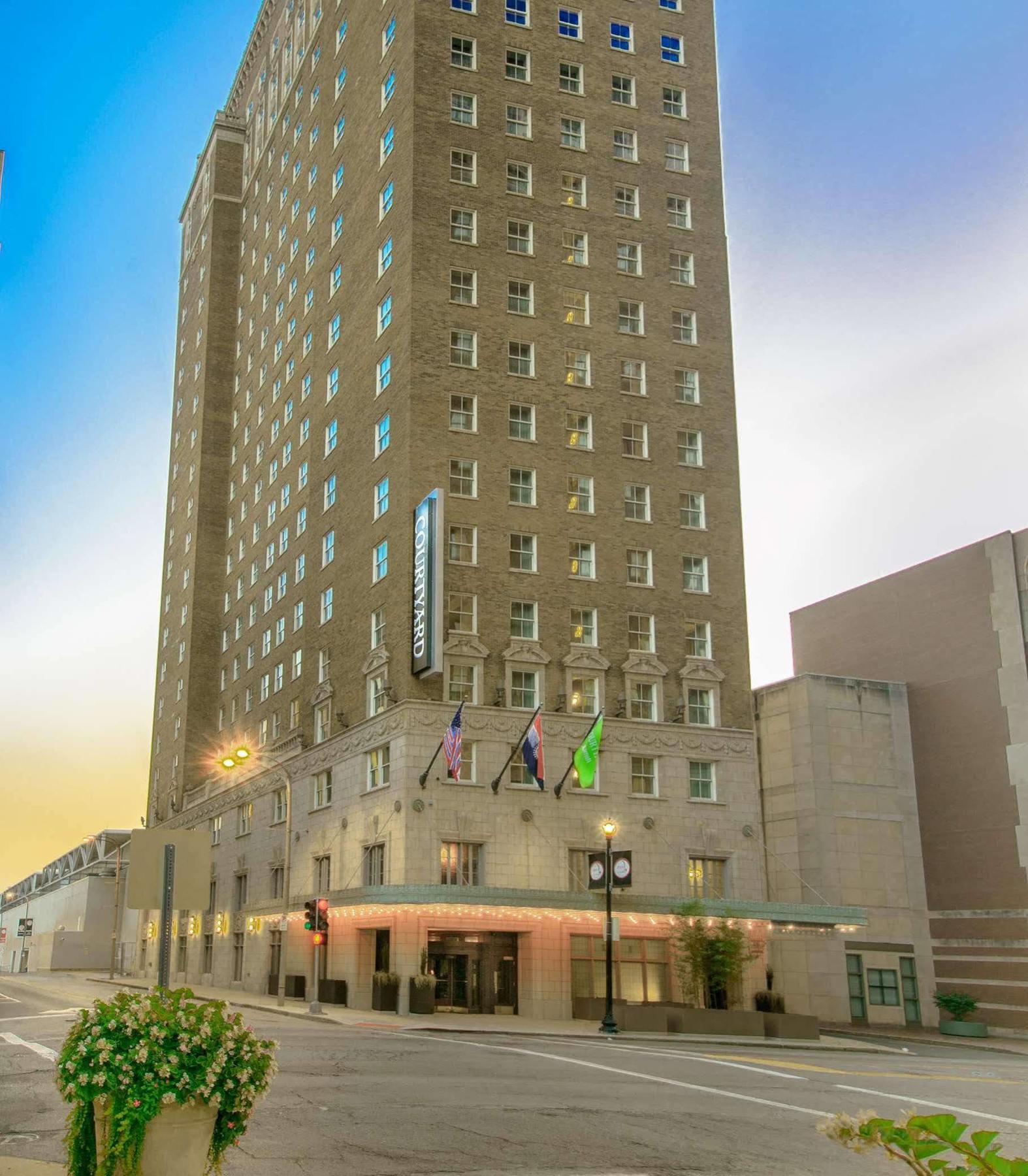Courtyard St. Louis Downtown/Convention Center Hotel Buitenkant foto
